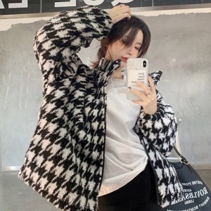 <b>하운드 체크 양털 누빔 점퍼</b>