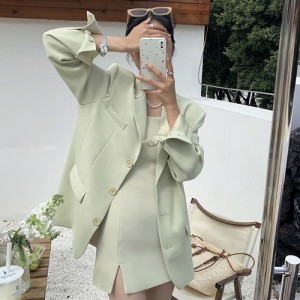 <b>오버핏 싱글 테일러드 파스텔 자켓</b>