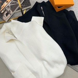 <b>폭닥 반집업 폴라 크롭 니트 스웨트</b>
